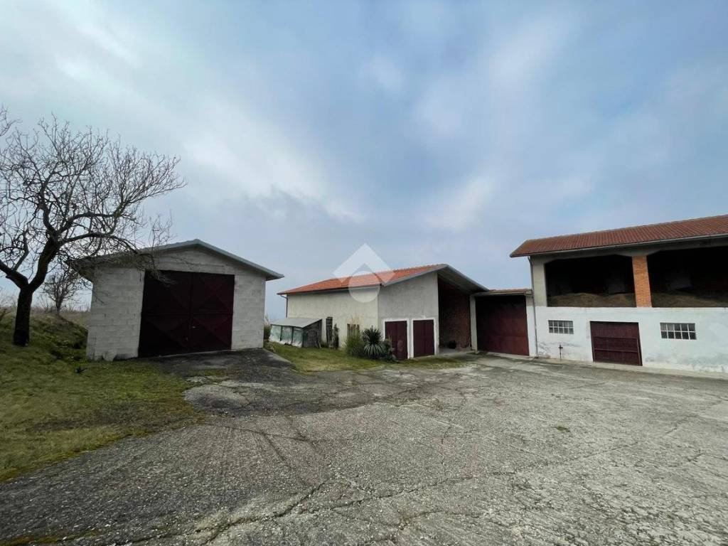 Casa indipendente a Murazzano in FRAZIONE CORNATI, 7 - Foto 4