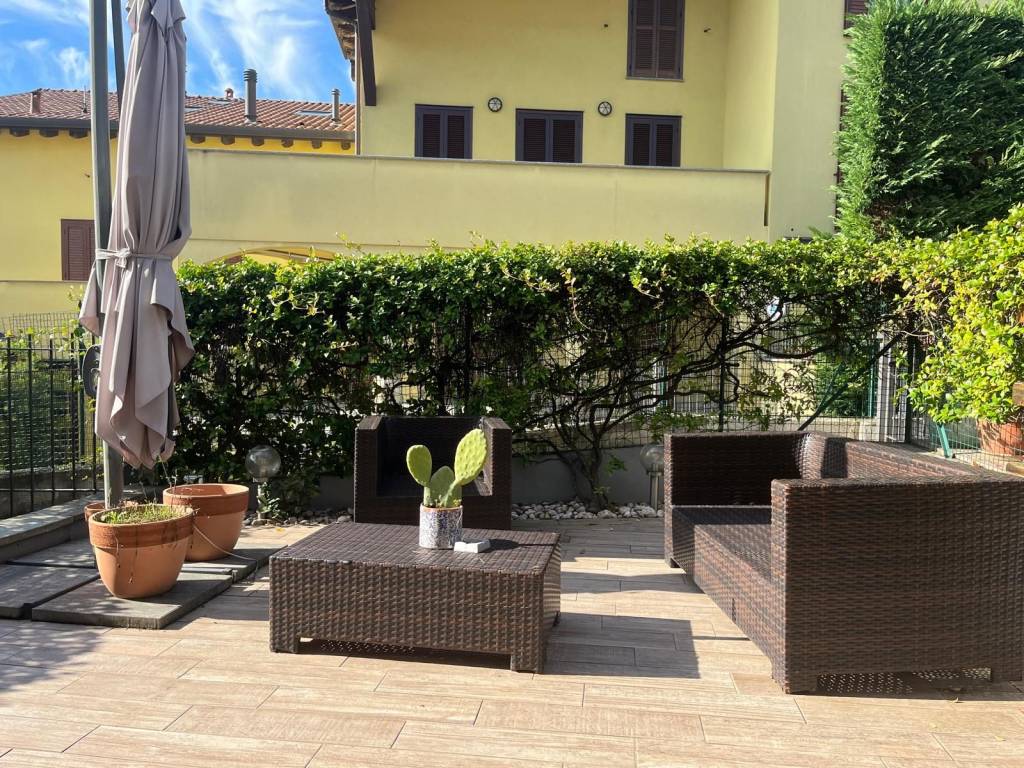Villetta a schiera a Annone di brianza in Via Pescherino, 13 - Foto 3