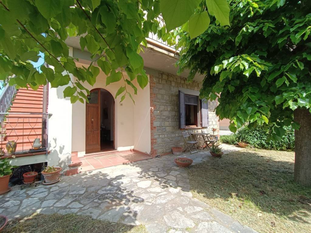 Villa a Castiglione del lago in Via del Giglio - Foto 2