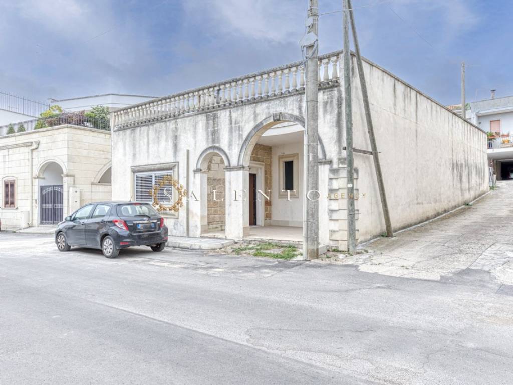 Villa a Carpignano salentino in Via Vittorio Alfieri - Foto 2