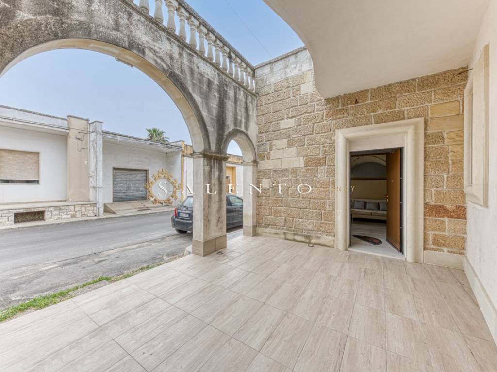Villa a Carpignano salentino in Via Vittorio Alfieri - Foto 4