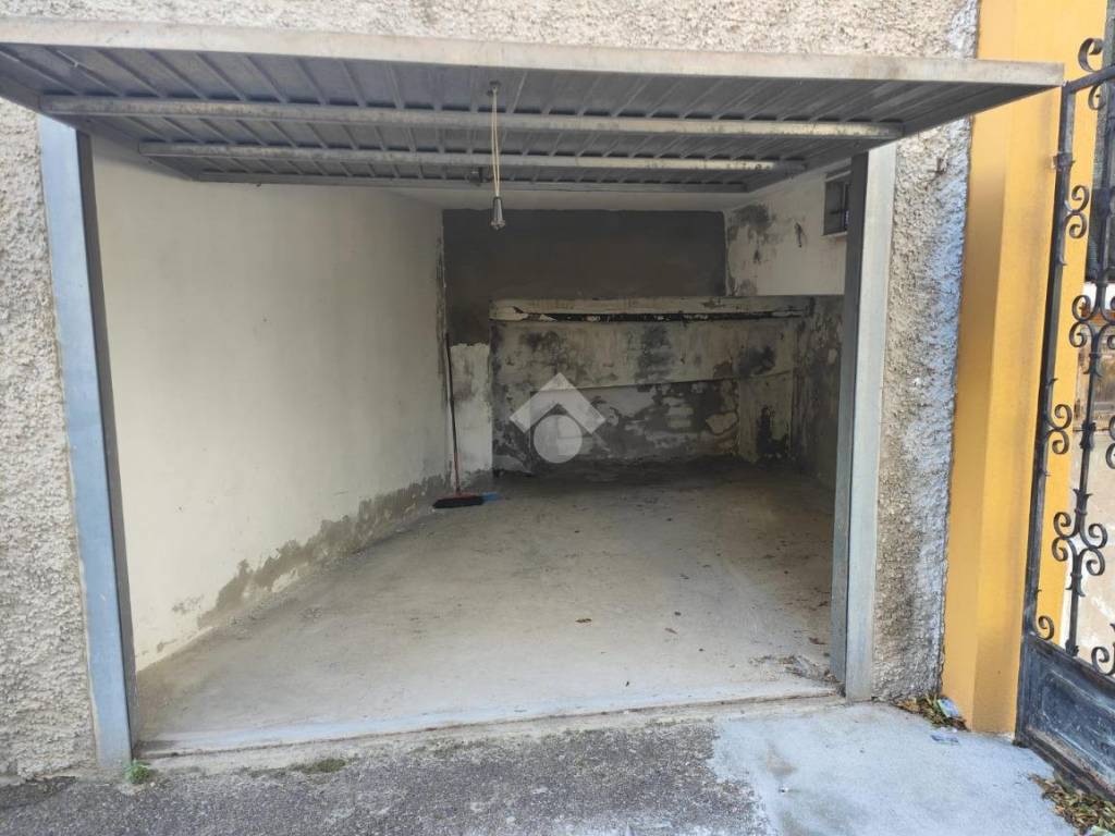 Box / garage a Cagliari in Via Calabria - Foto 3