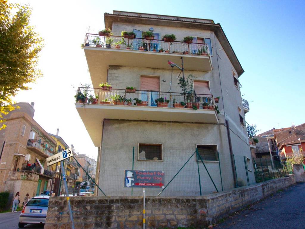 Appartamento a Vetralla in via della pietà - Foto 2