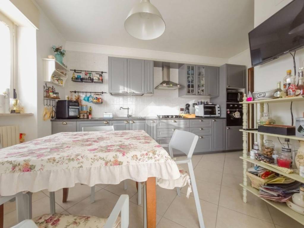 Appartamento a Manfredonia in Via Giuseppe Brigida, 14 - Foto 5