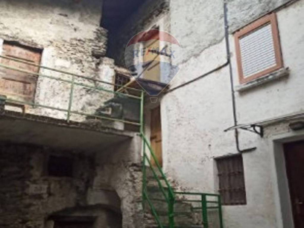 Casa indipendente a Cino in corte tona, 3 - Foto 2