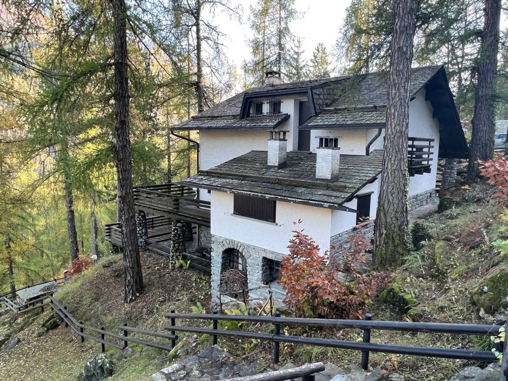 Villa a Chiesa in valmalenco in via dosselli - Foto 2