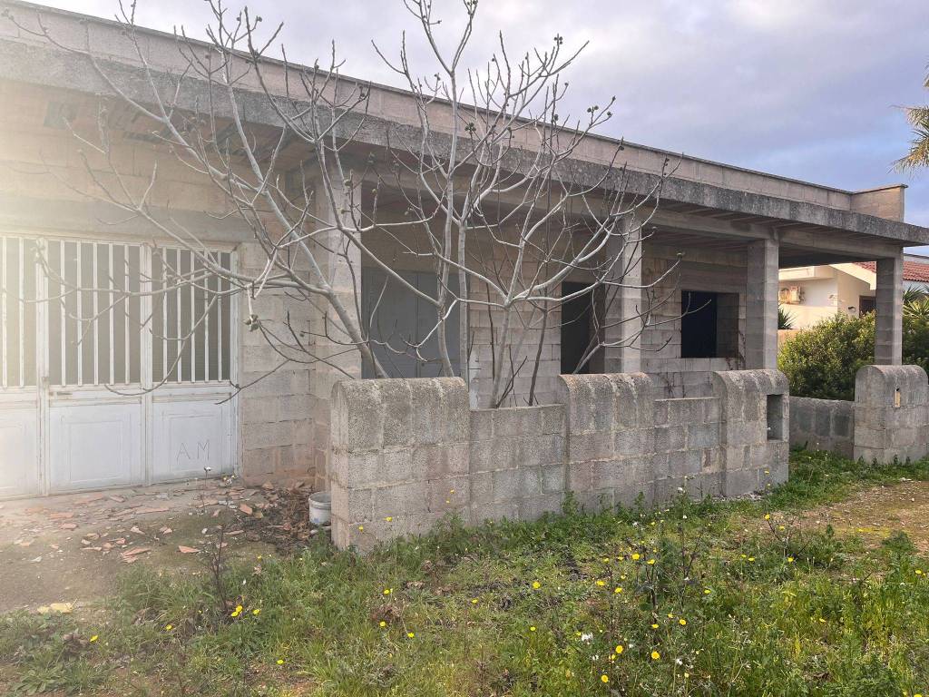 Casa indipendente a Racale in Strada Vicinale Santo Spirito - Foto 2