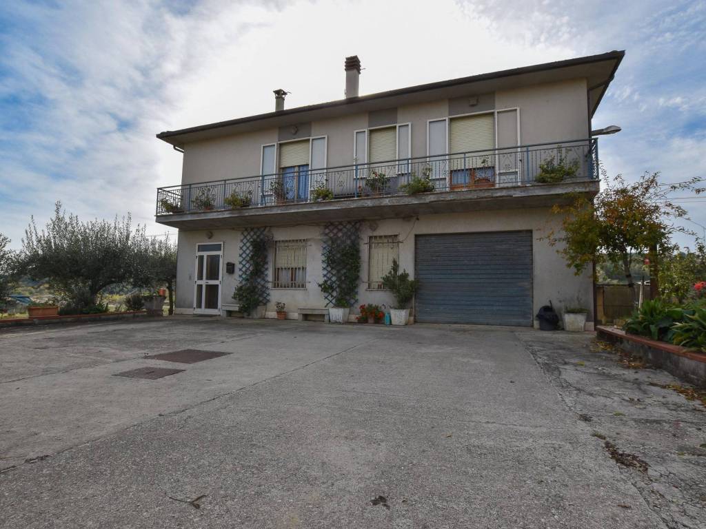 Villa a Santa vittoria in matenano in Strada Provinciale della Val d'Aso - Foto 2