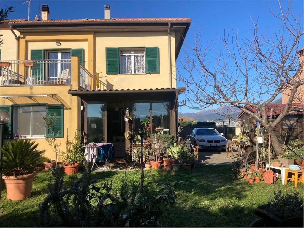 Appartamento a Albenga in Regione Poggi - Foto 4