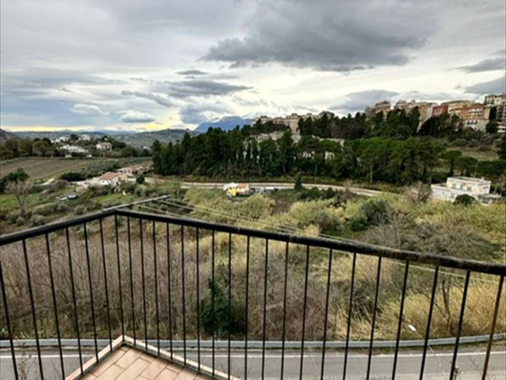 Appartamento a Chieti in Via Trieste Del Grosso n.84 - Foto 2