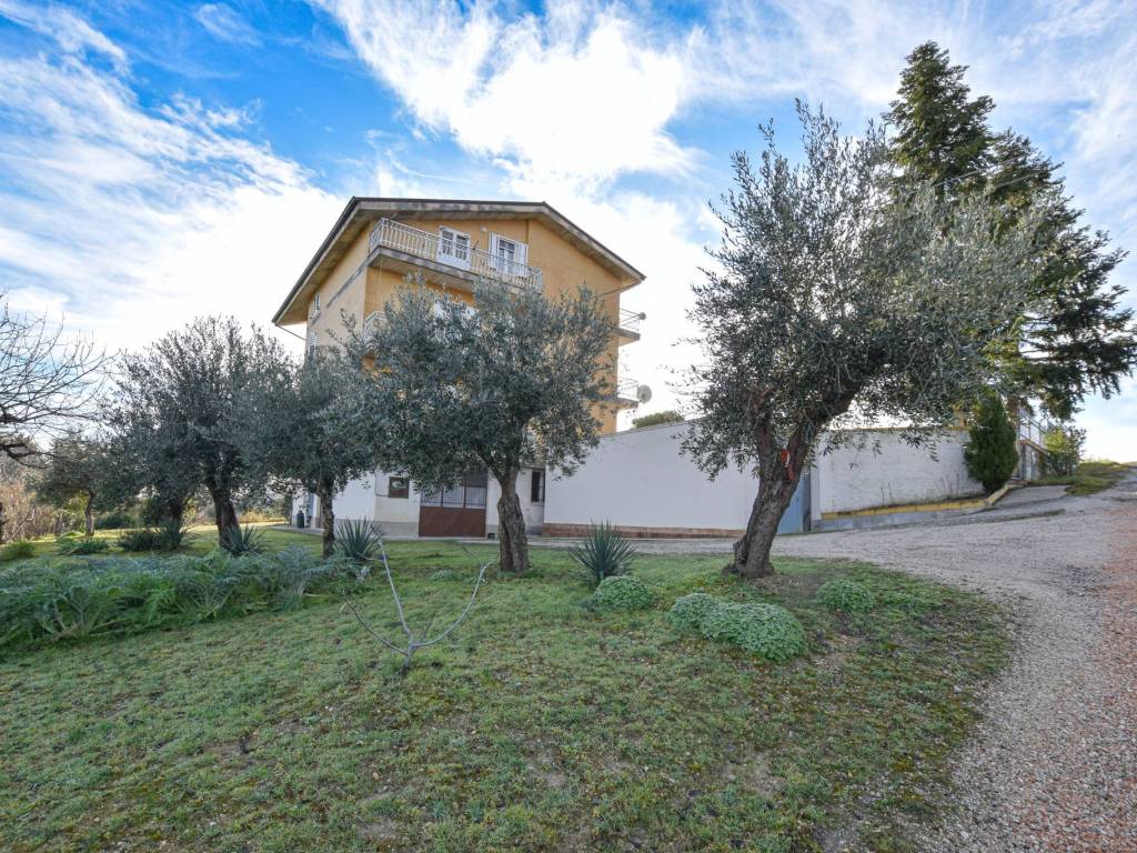 Appartamento a Santa vittoria in matenano in Contrada Monteradaldo-Ete, 52 - Foto 4