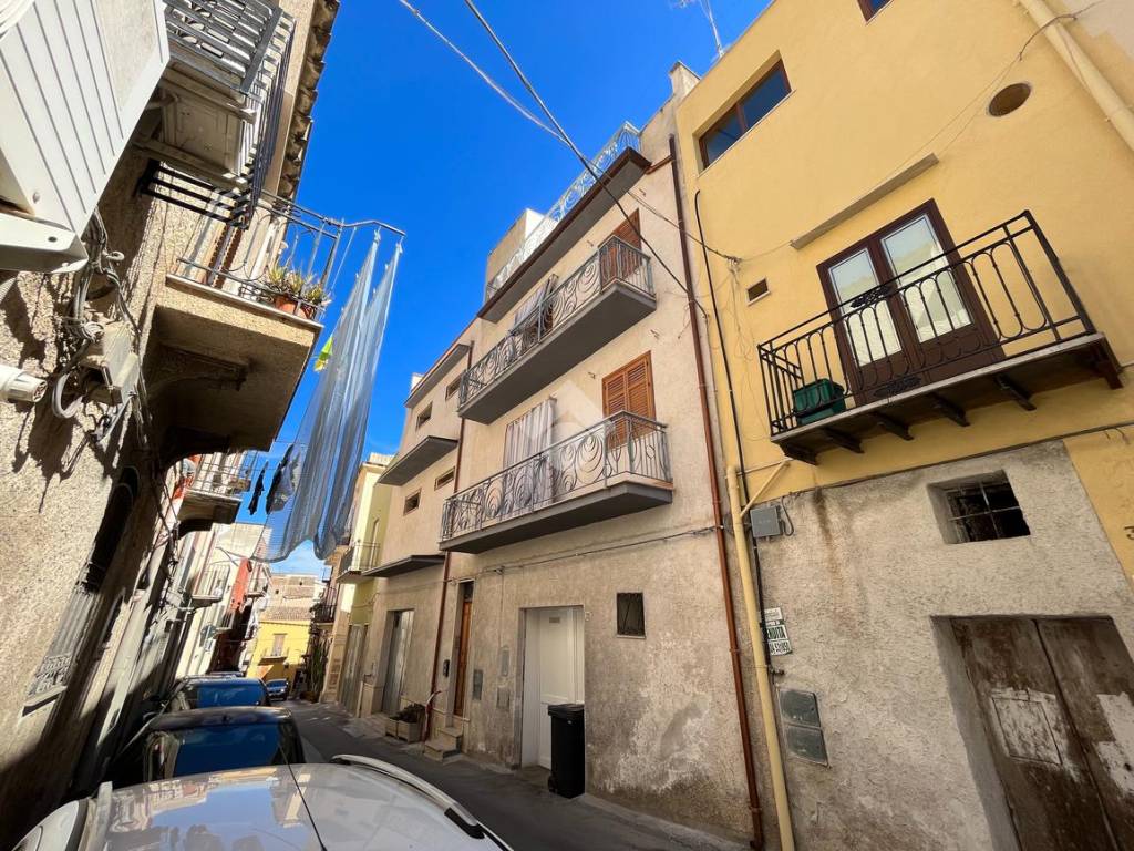 Casa indipendente a Castellammare del golfo in Via Nunzio Nasi, 30 - Foto 3