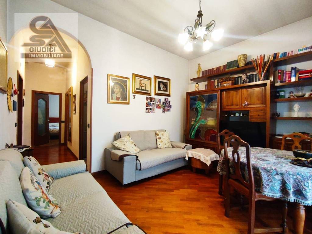 Appartamento a Saronno in Via Carugati,, 25 - Foto 3
