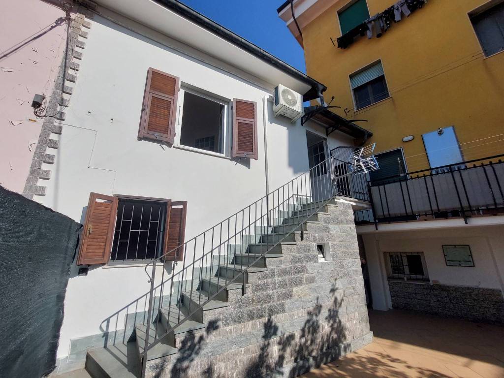 Casa indipendente a Imperia in Via 4 Novembre - Foto 2