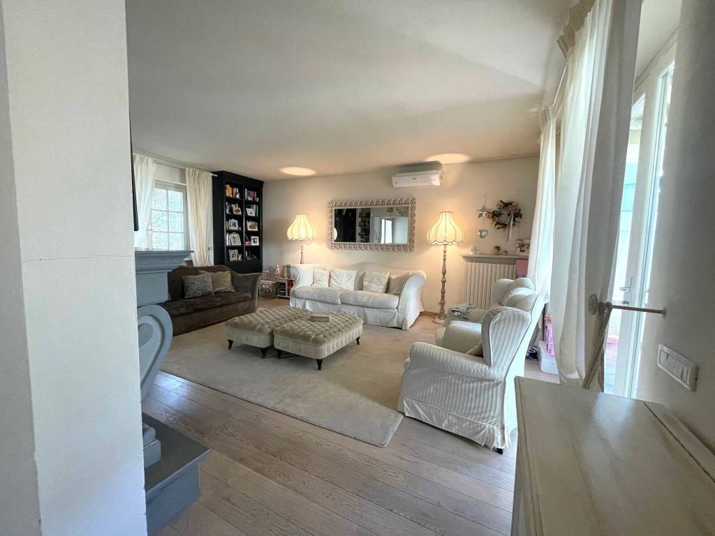 Villa a Cameri in Via Michelangelo Buonarroti - Foto 4