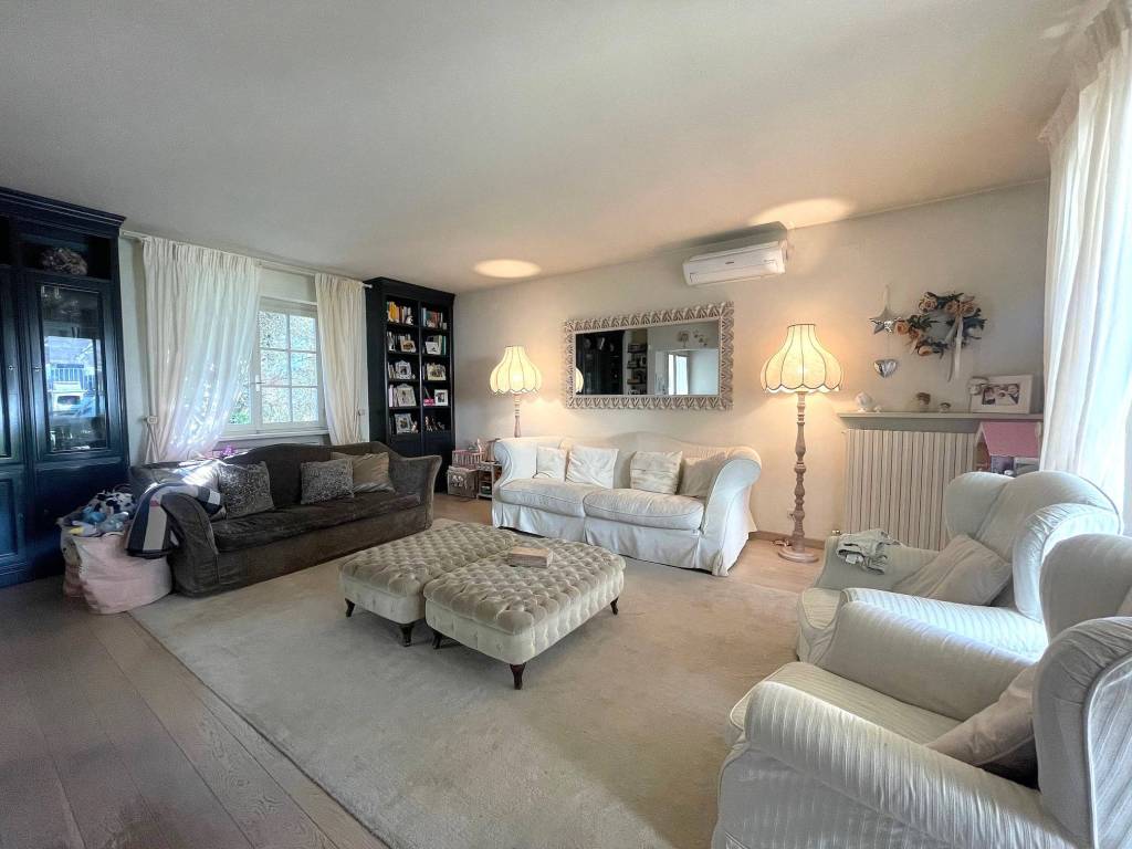 Villa a Cameri in Via Michelangelo Buonarroti - Foto 5