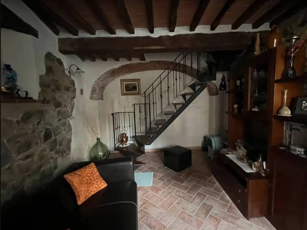 Appartamento a Seggiano in Via Nazario Sauro - Foto 2