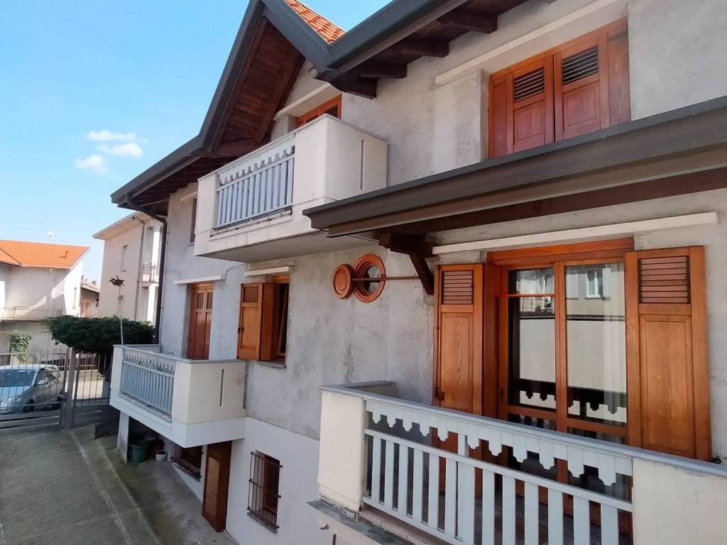 Villa a Fagnano olona in Via Monte Grappa, 23 - Foto 4