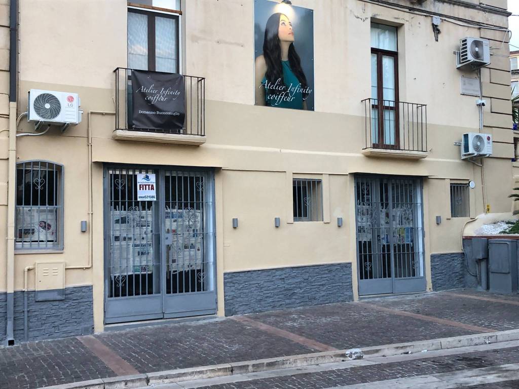 Immobile a Lamezia terme in Piazza Mercato Vecchio, 27 - Foto 3