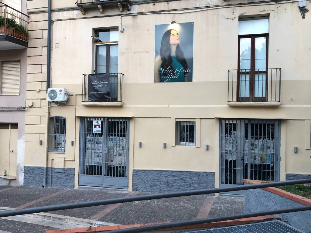 Immobile a Lamezia terme in Piazza Mercato Vecchio, 27 - Foto 4