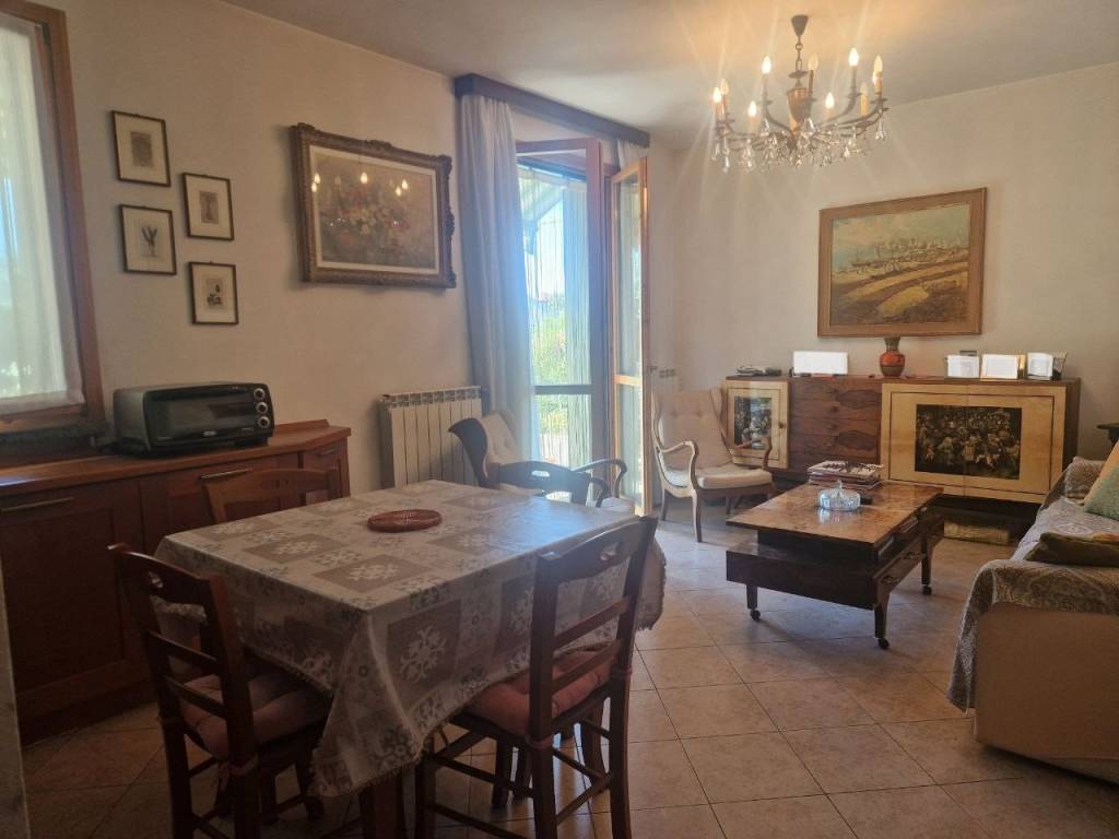 Appartamento a Venegono superiore in Via Nazario Sauro, 3 - Foto 2
