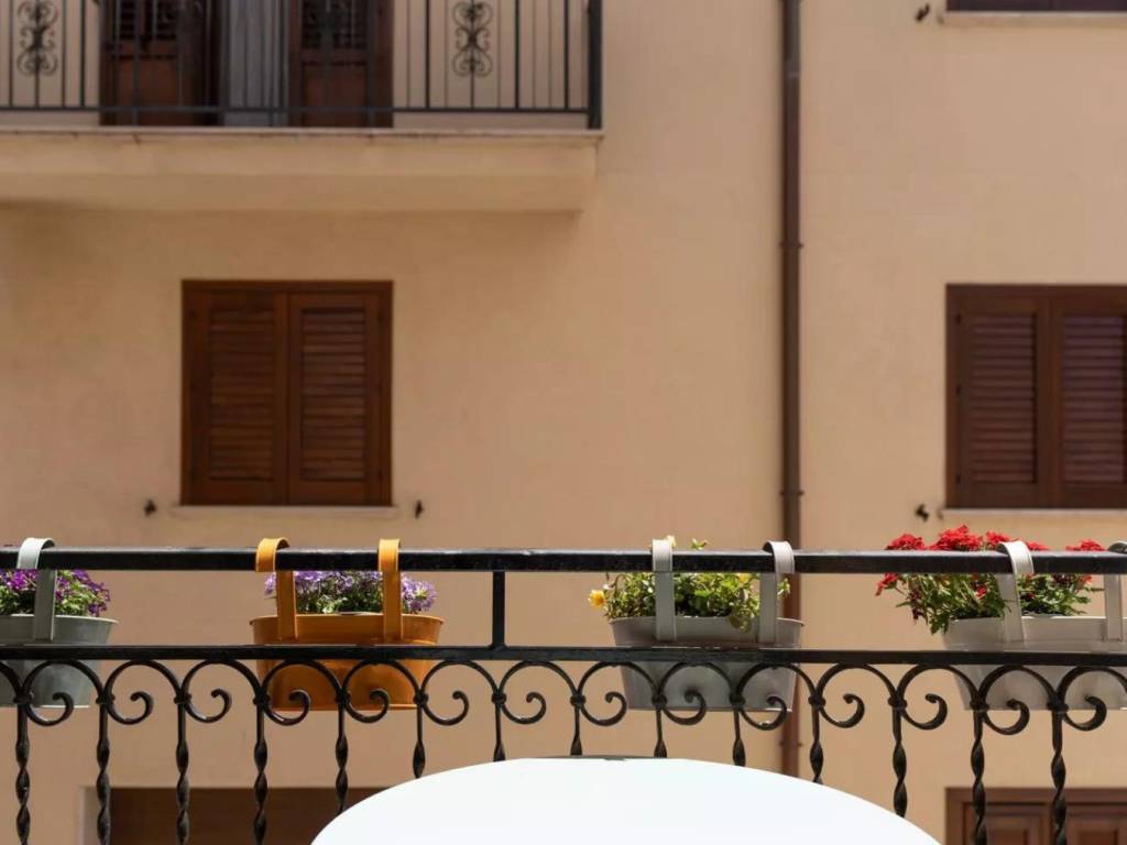 Casa indipendente a Castellammare del golfo in Via Costantino, 45 - Foto 3