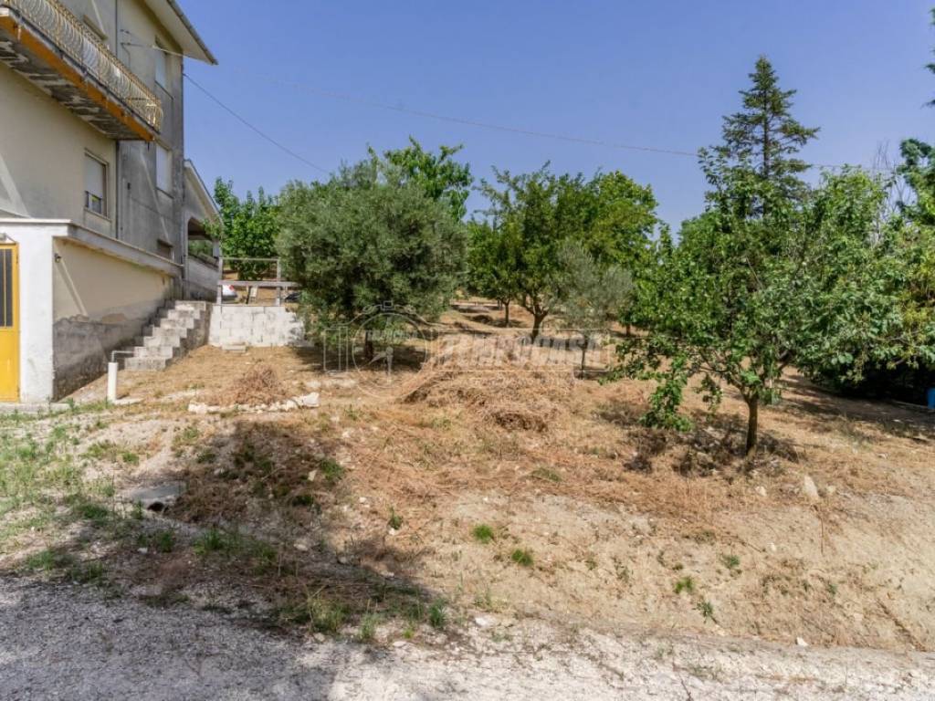 Appartamento a Monte san giusto in Via Campiglia Bassa, 26 - Foto 3