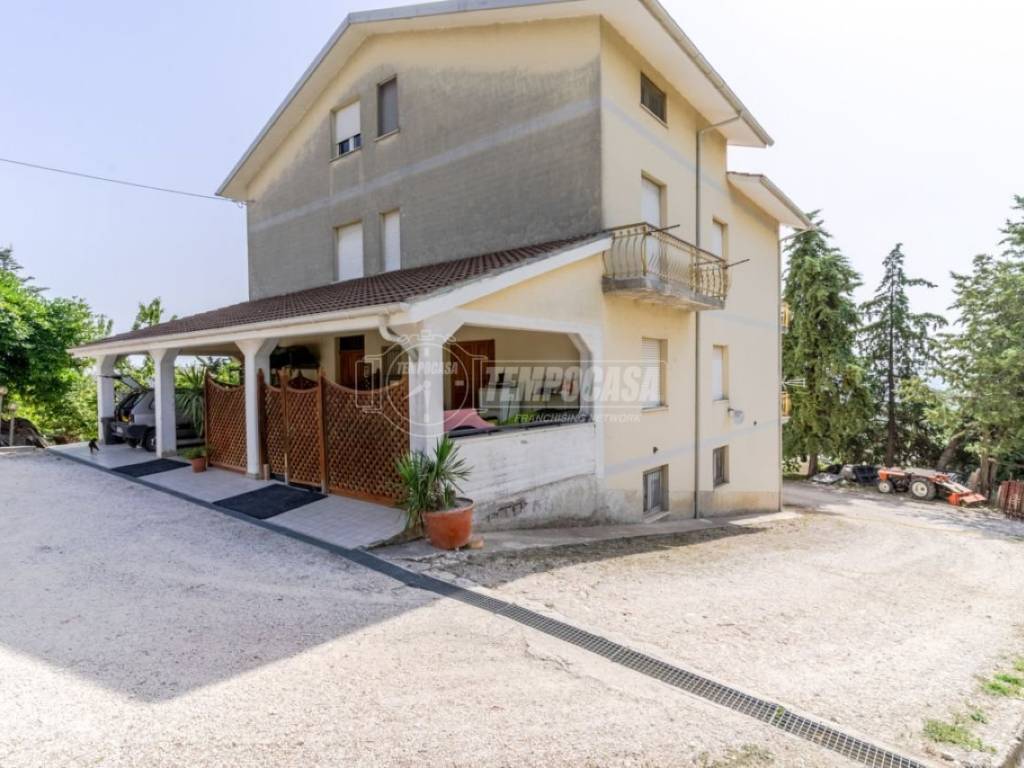 Appartamento a Monte san giusto in Via Campiglia Bassa, 26 - Foto 4