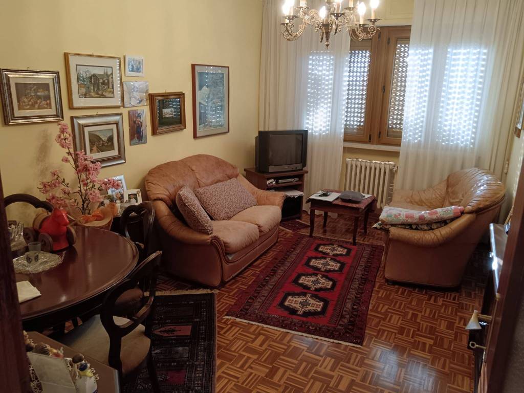 Appartamento a Aosta in Viale Gran San Bernardo, 8 - Foto 4