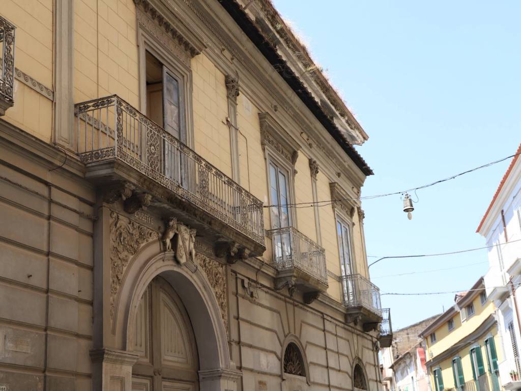 Casa indipendente a Maddaloni in Via Ponte Carolino, 217 - Foto 2