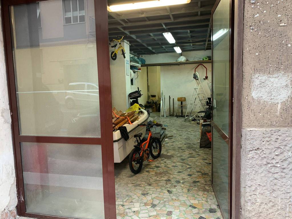 Box / garage a Salerno in Via Camillo Sorgente - Foto 2
