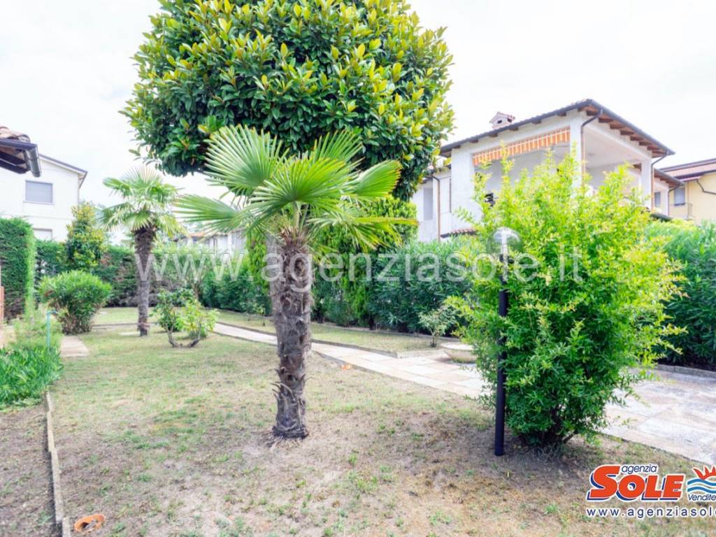 Villa a Comacchio in Viale Cecoslovacchia, 18 - Foto 3