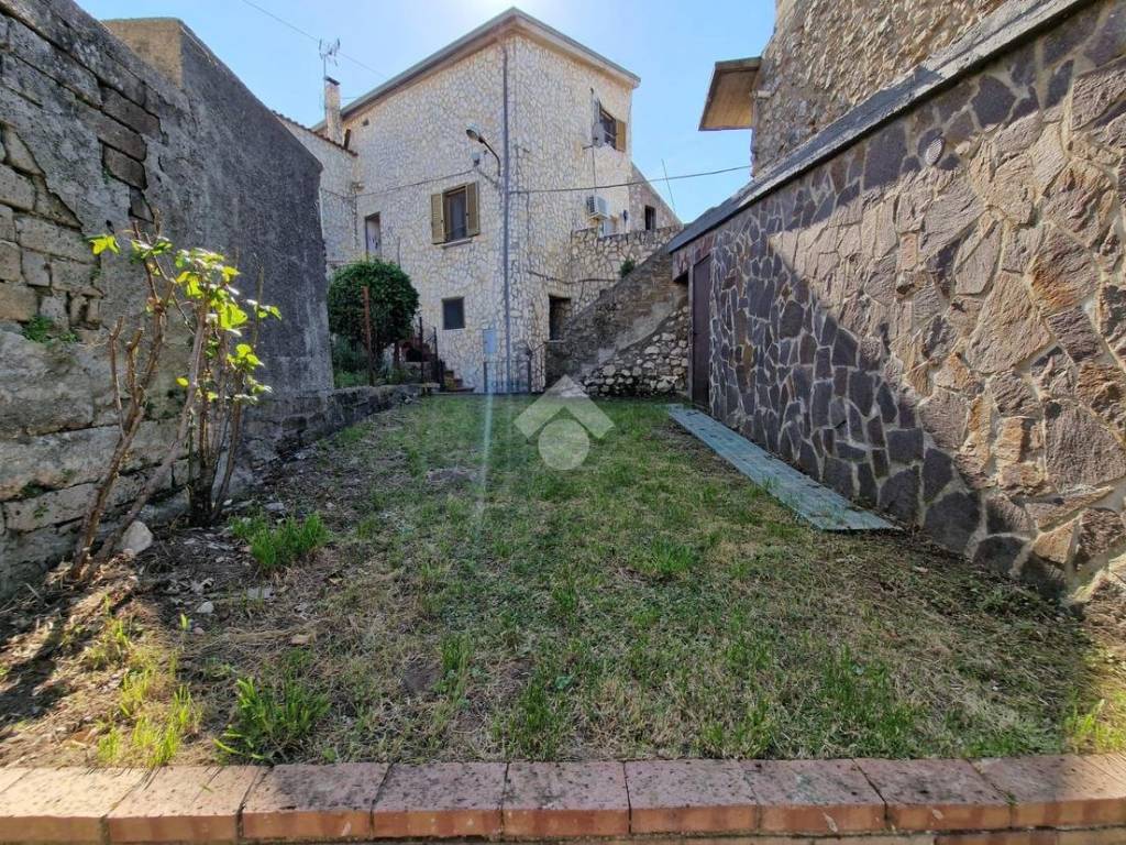 Casa indipendente a Sant'agata de' goti in Via Laiano - Foto 2