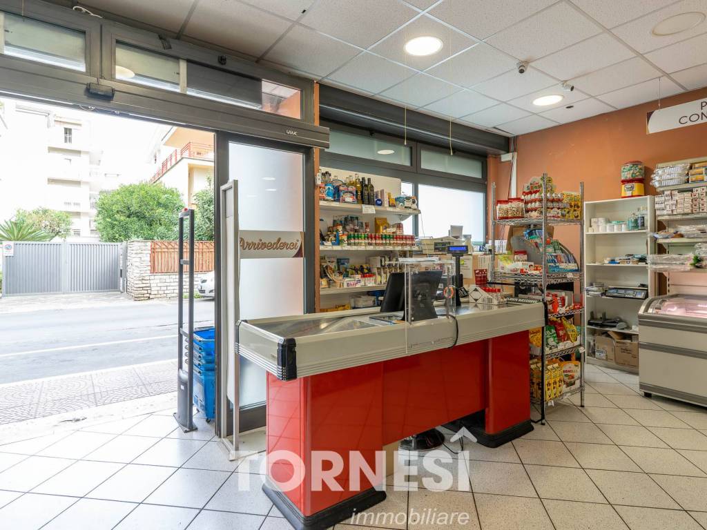 Attività / licenza a Terracina in Via Antonio Bottasso - Foto 2
