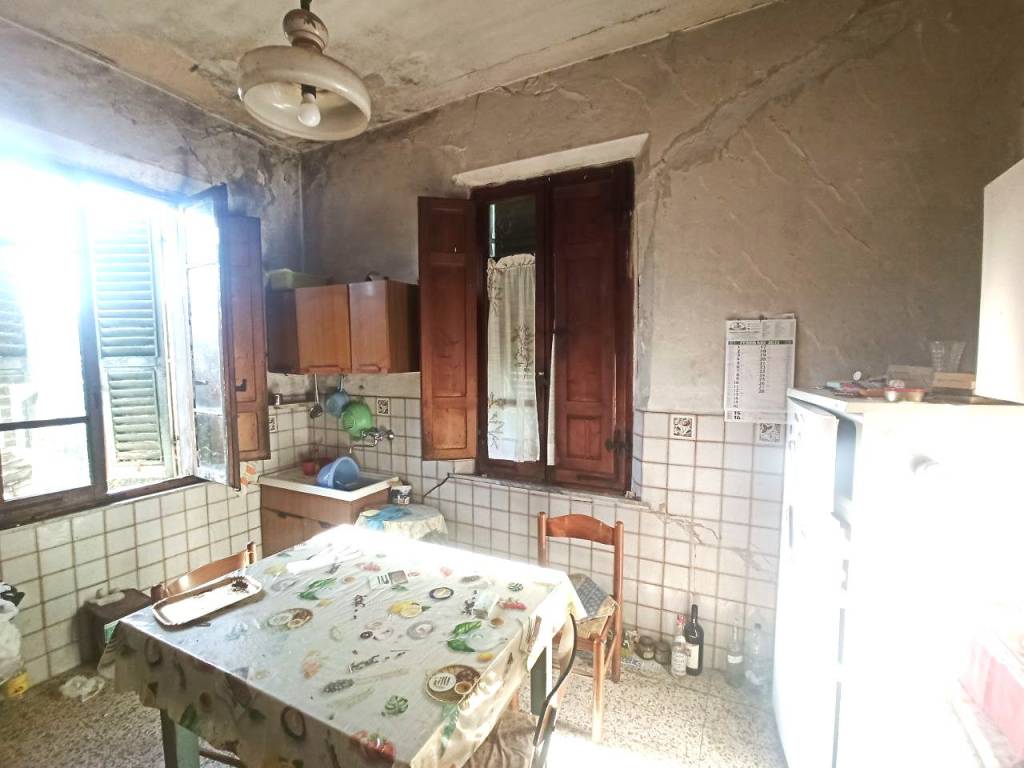 Villa a Castiglione del lago in Via Roma - Foto 4