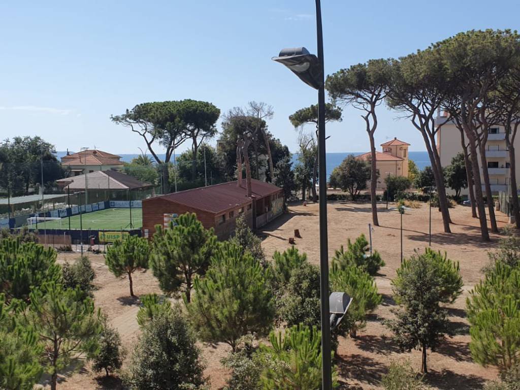Appartamento a Follonica in Via Pietro Mascagni, 30 - Foto 4
