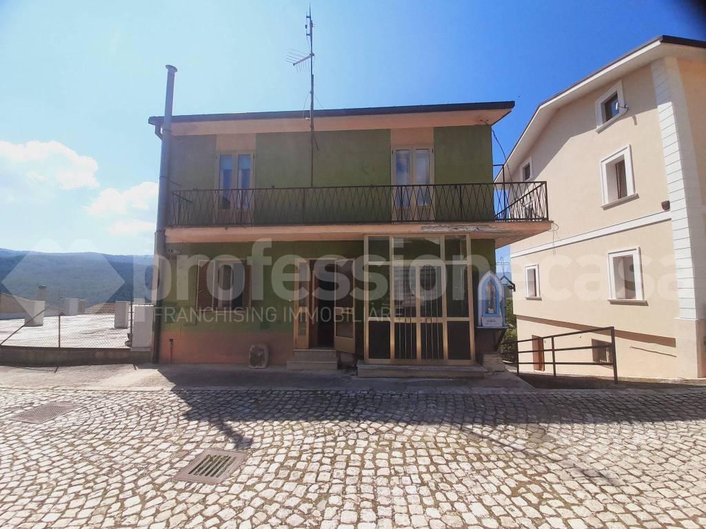 Casa indipendente a Ateleta in Piazza Carolina - Foto 4