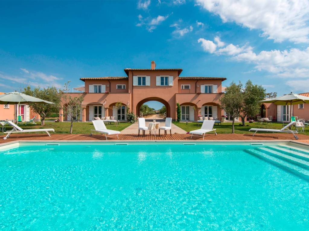 Villa a Tarquinia in Via degli Alvhetna, 158 - Foto 2