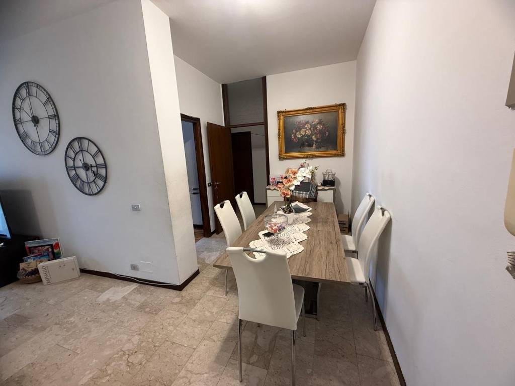 Appartamento a Uboldo in Via Antonio Maria Ceriani - Foto 2