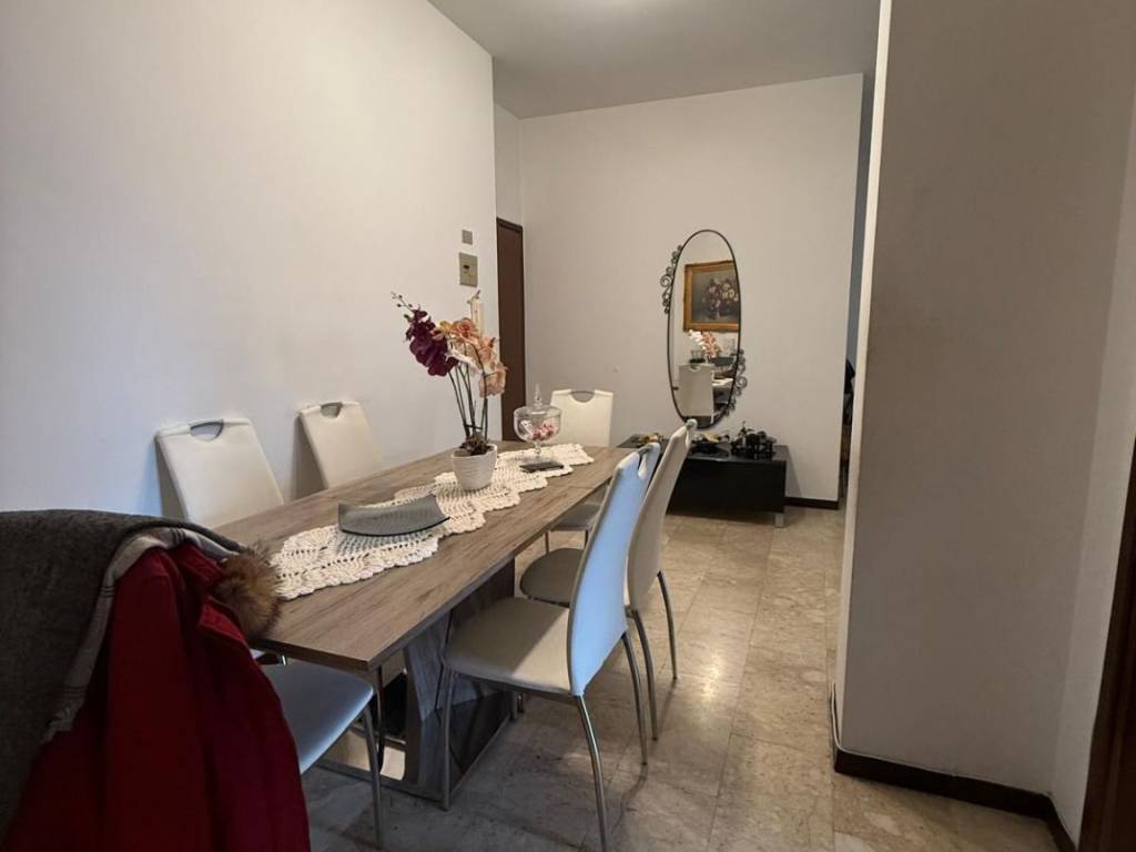 Appartamento a Uboldo in Via Antonio Maria Ceriani - Foto 4