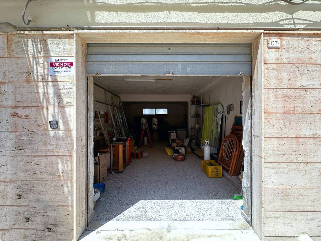 Box / garage a Siracusa in Via Filippo Juvarra, 36 - Foto 2