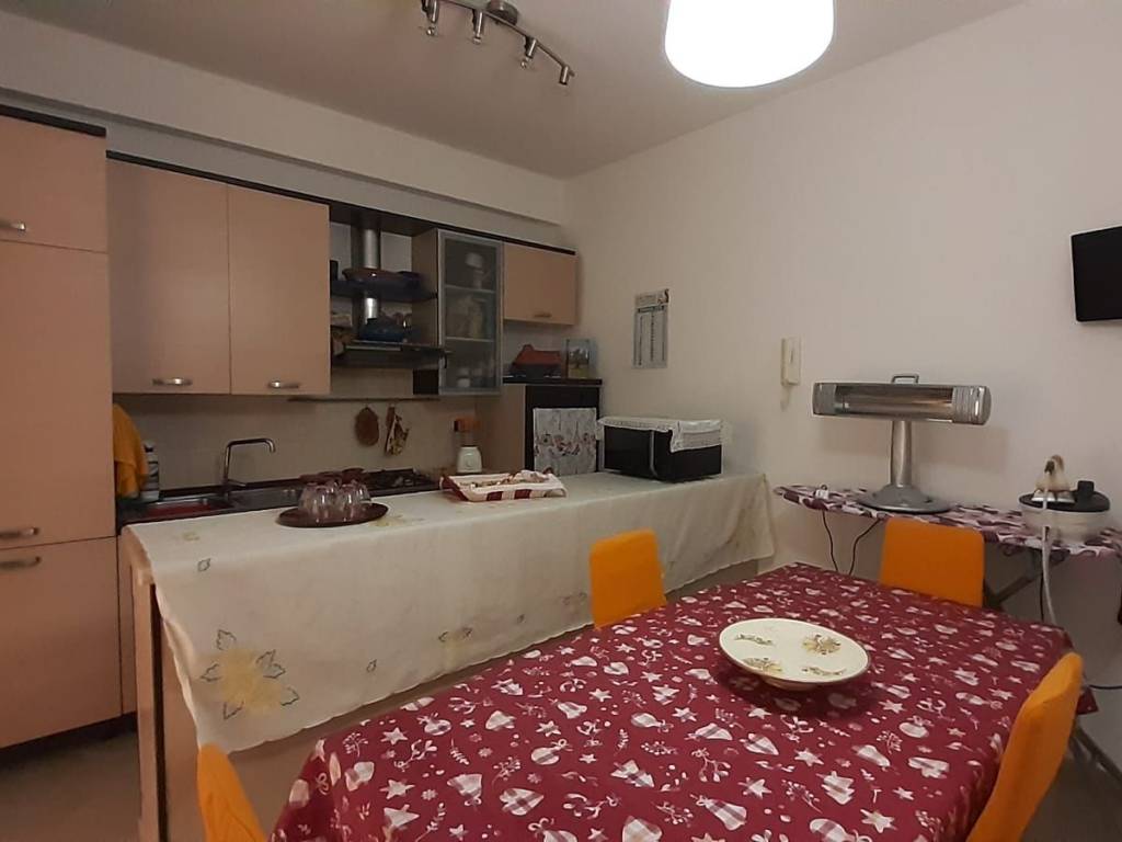 Appartamento a Crotone in via buenos aires - Foto 3