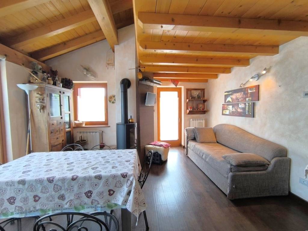 Appartamento a Chiesa in valmalenco in Località Primolo - Foto 2