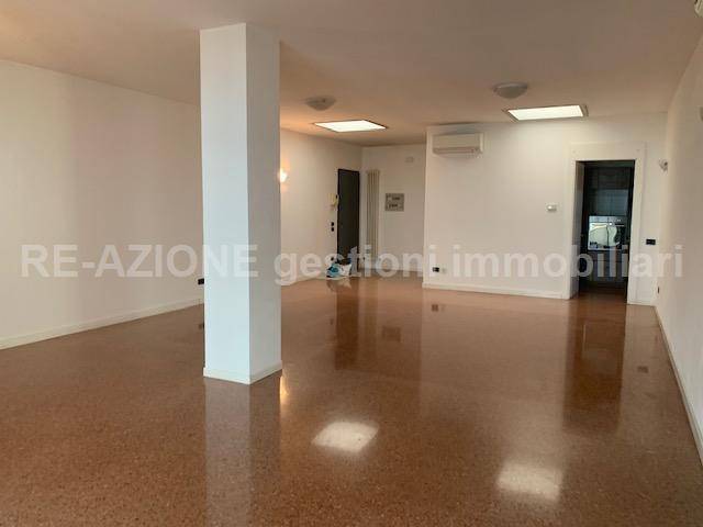 Appartamento a Vicenza in Via Carlo Cattaneo - Foto 5