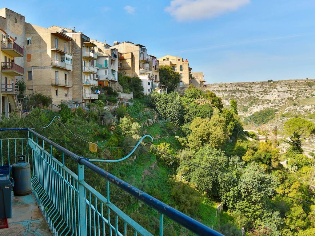 Casa indipendente a Ragusa in Via Generale Luigi Cadorna, 49 - Foto 3