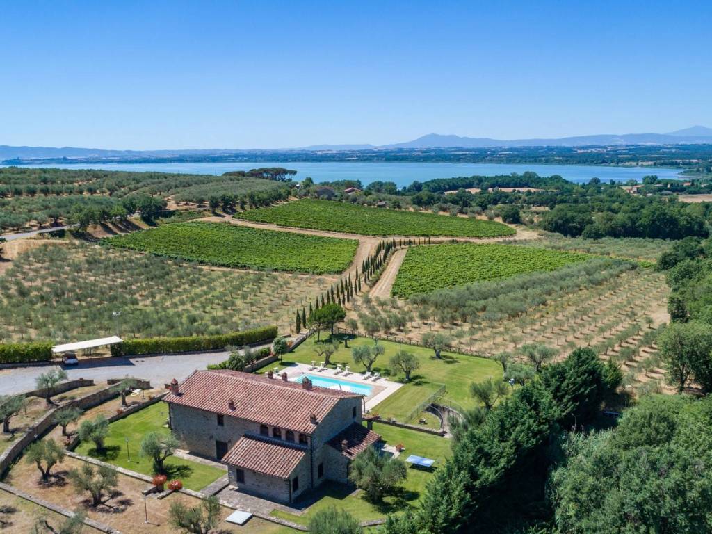 Rustico / casale a Tuoro sul trasimeno in Via Baroncino - Foto 4