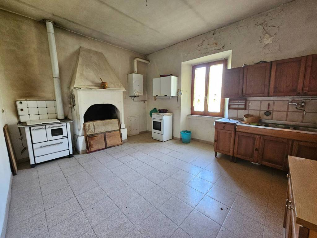 Appartamento a Viterbo in Strada Palanzana - Foto 5