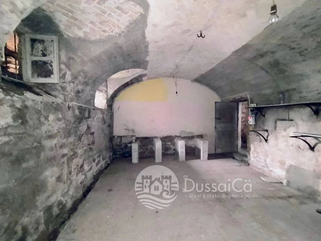 Box / garage a Dolceacqua in Via San Michele, 31 - Foto 2