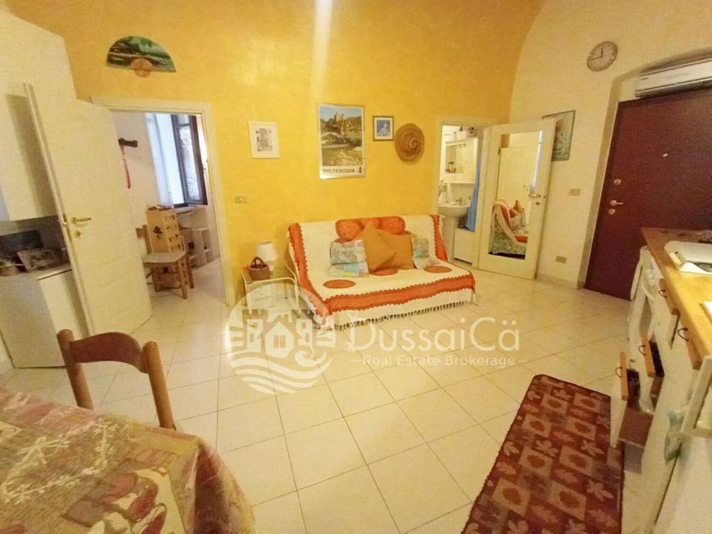 Appartamento a Dolceacqua in Via Barberis Colomba S.N.C. - Foto 2