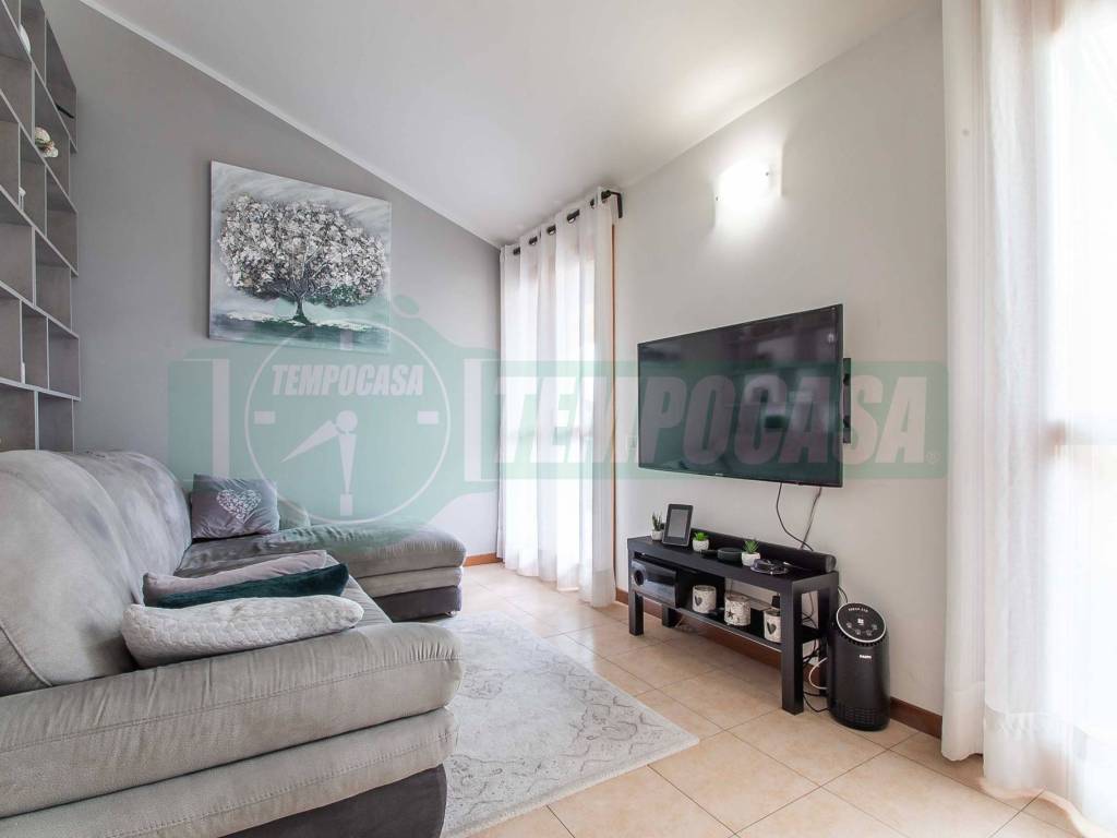 Appartamento a Venegono superiore in Via Pasubio, 63 - Foto 2